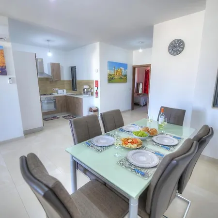 Bright And Nicely Furnished 2 Bedroom Minutes Away From Gozo Ferry Gz-jtan1-1 *