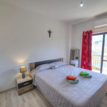 Bright And Nicely Furnished 2 Bedroom Minutes Away From Gozo Ferry Gz-jtan1-1